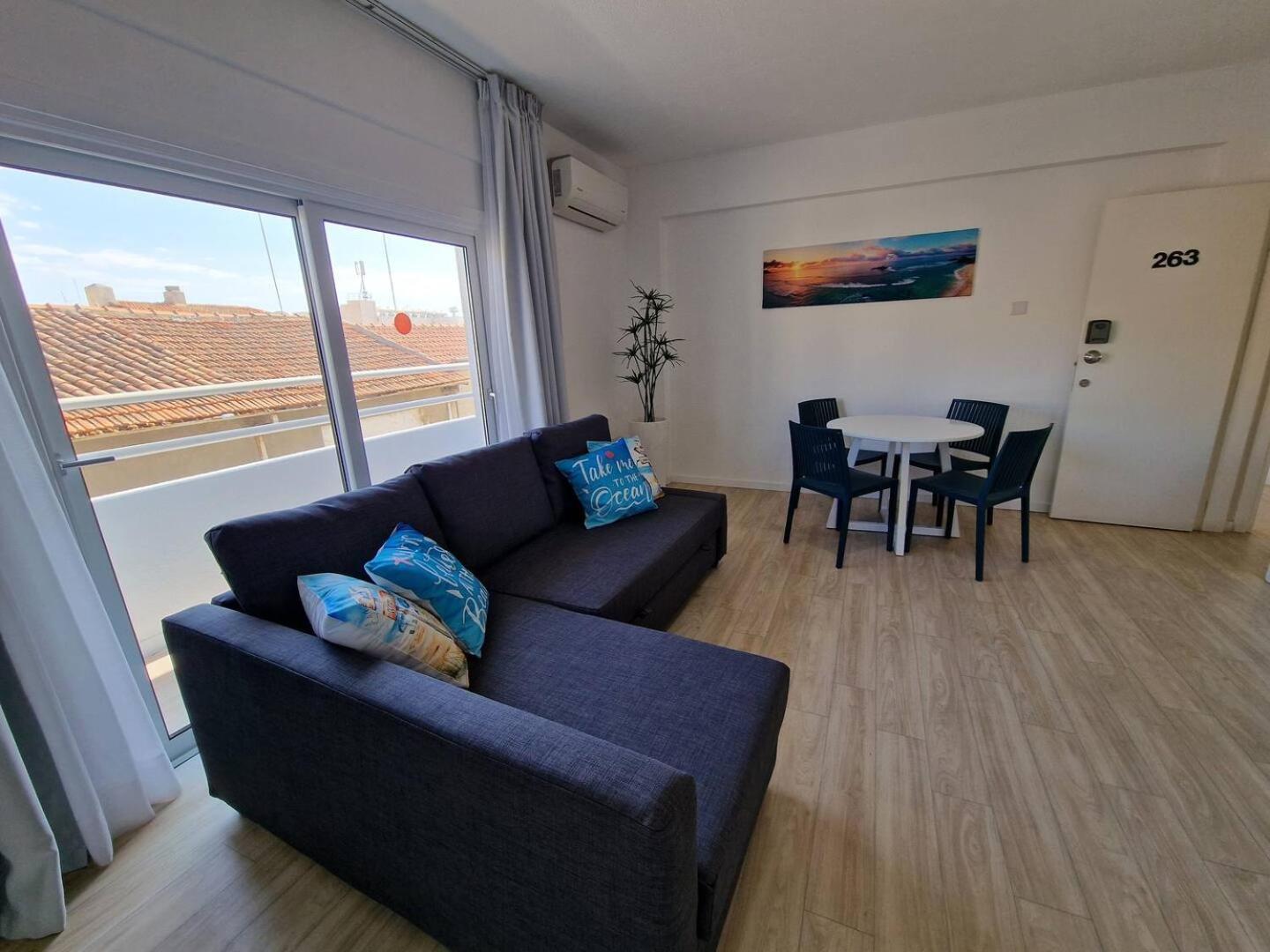 Kitieos Central Apts 100M From Finikoudes Beach Ларнака Екстер'єр фото