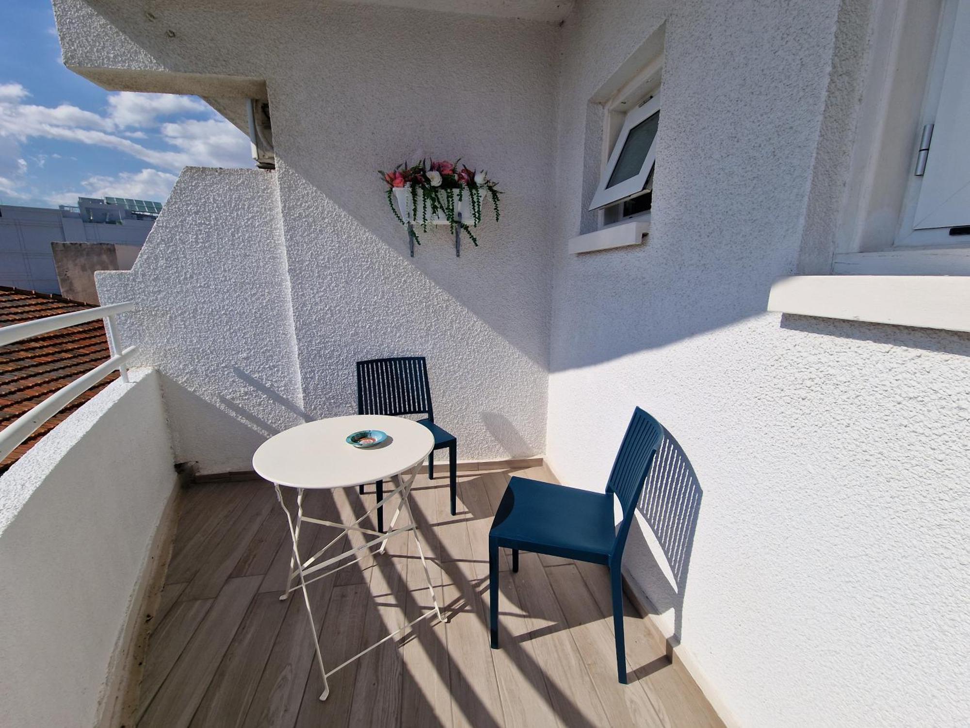 Kitieos Central Apts 100M From Finikoudes Beach Ларнака Екстер'єр фото